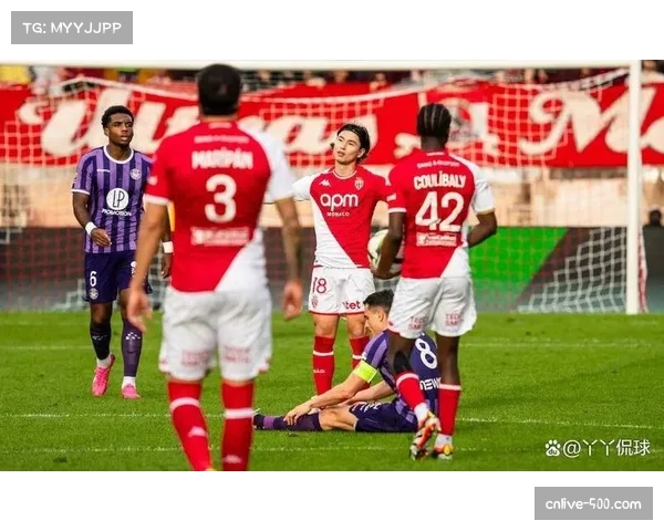 半场-摩纳哥0-2落后尼斯，客队高效反击主导比赛